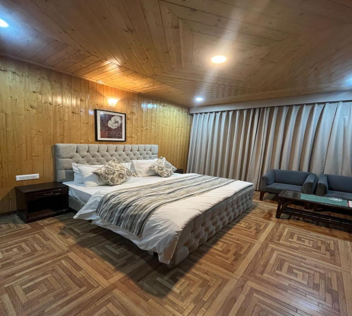 Snow Range Resort And Cottage Vashist Esterno foto