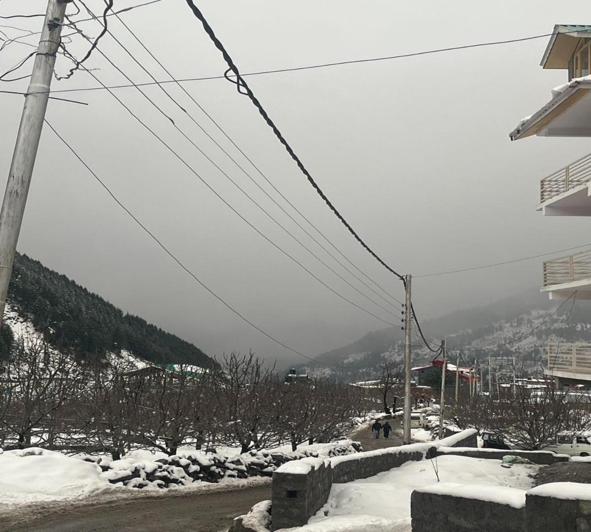 Snow Range Resort And Cottage Vashist Esterno foto