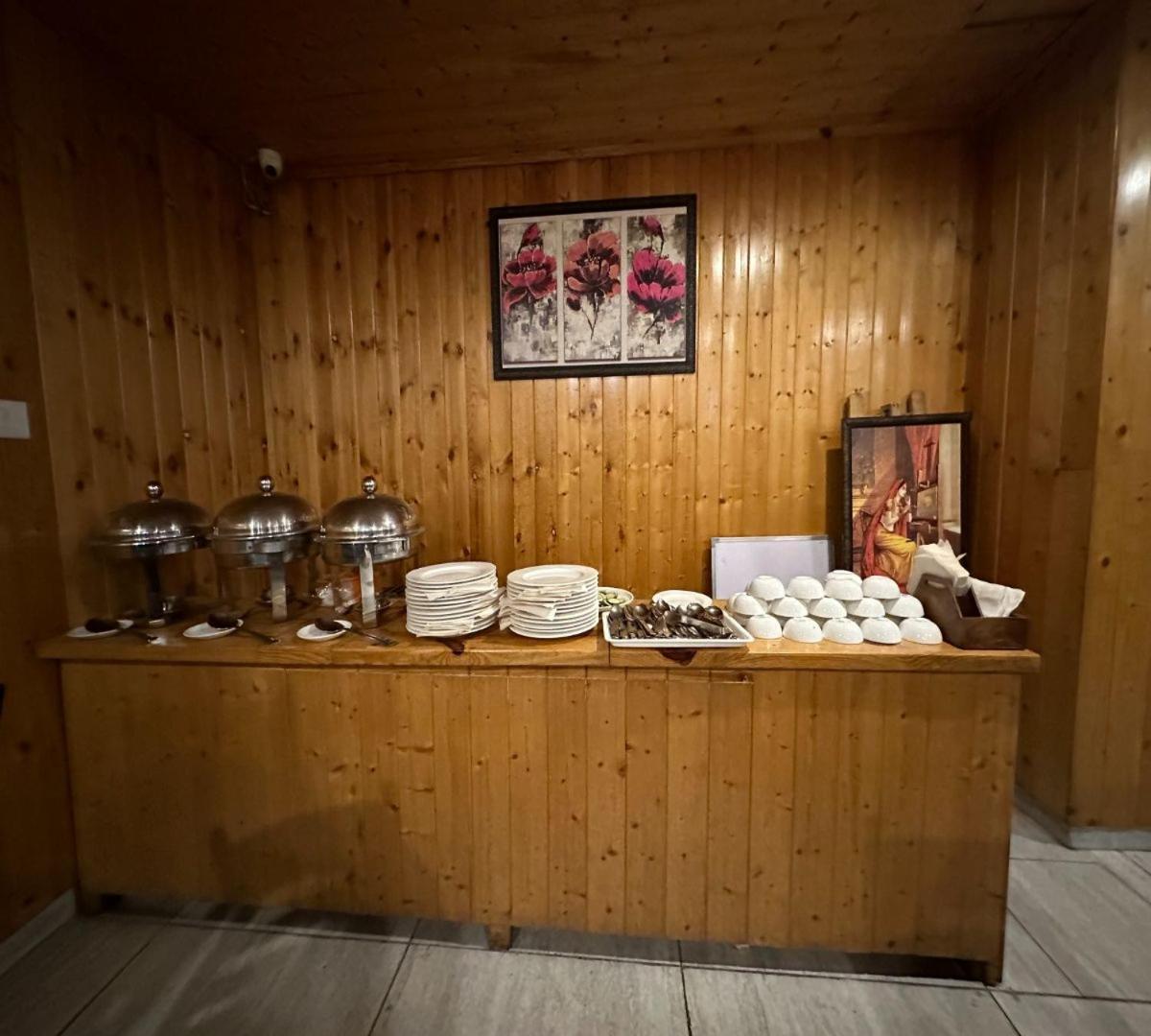 Snow Range Resort And Cottage Vashist Esterno foto